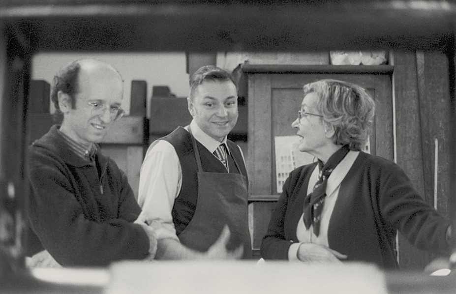 A la foto, d’esquerra a dreta: Jacques Vidal-Naquet, Xavier Vilató i la poetessa Andrée Chedid. Foto P. B., 1996